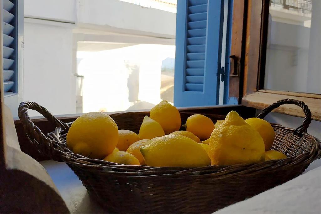 Ariadne,Traditional Apartment In Centre Of Poros Poros Town Exteriör bild